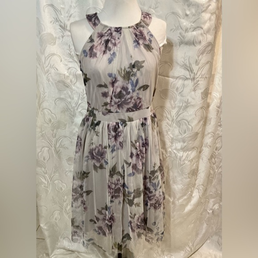 Candalite Petite Gray & Lavender Floral Sheath Silhouette Dress